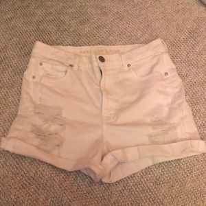 White ripped shorts American Eagle